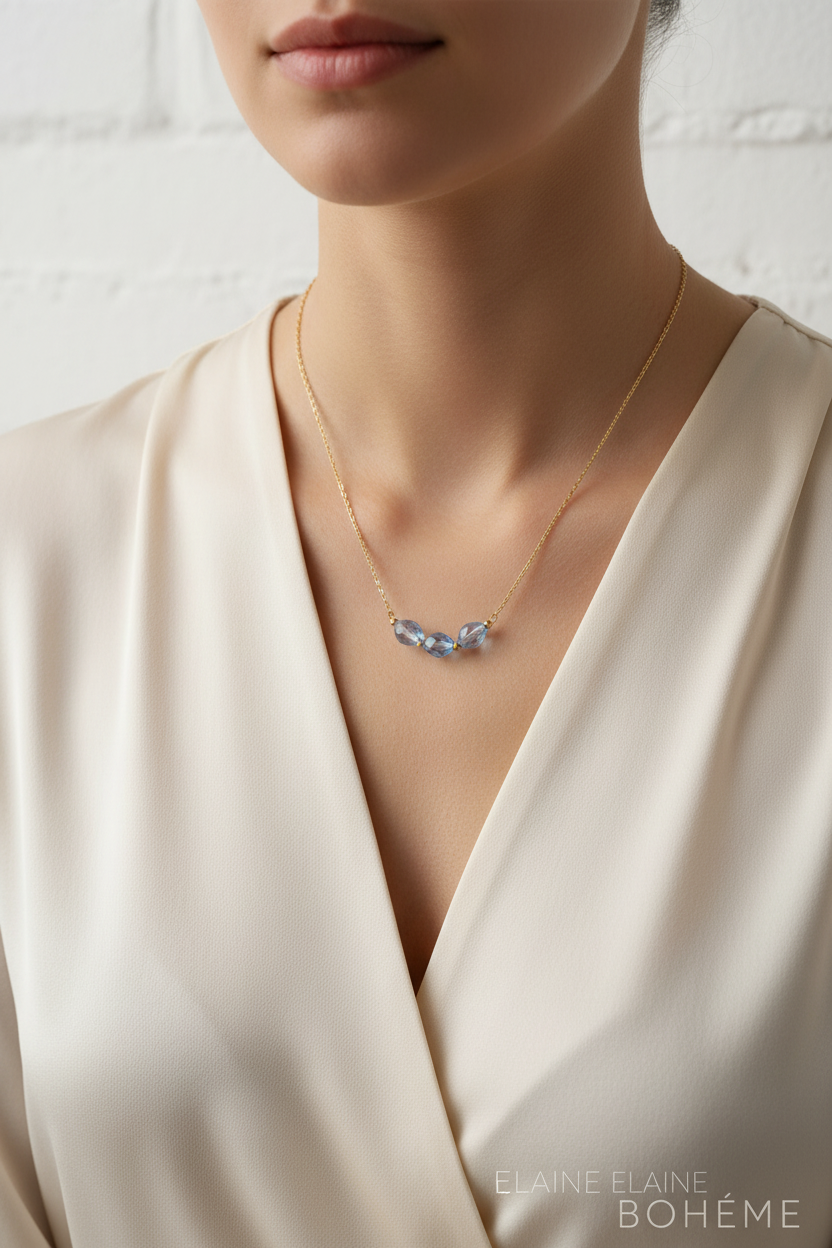 Collier Élisabeth porté