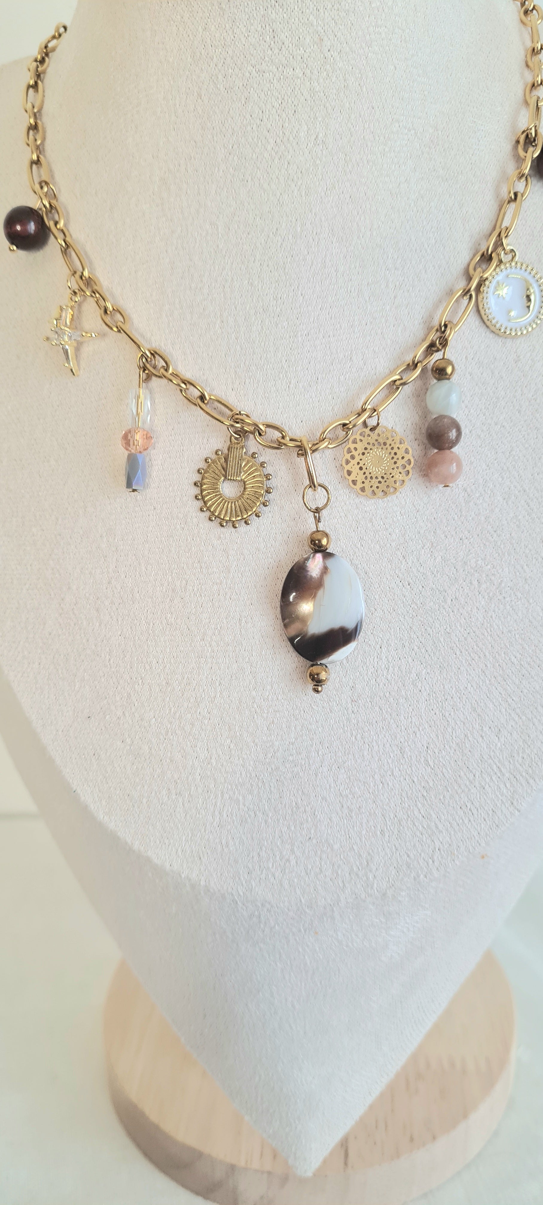 Collier en acier inoxydable, nacre , pierre naturelle Loana