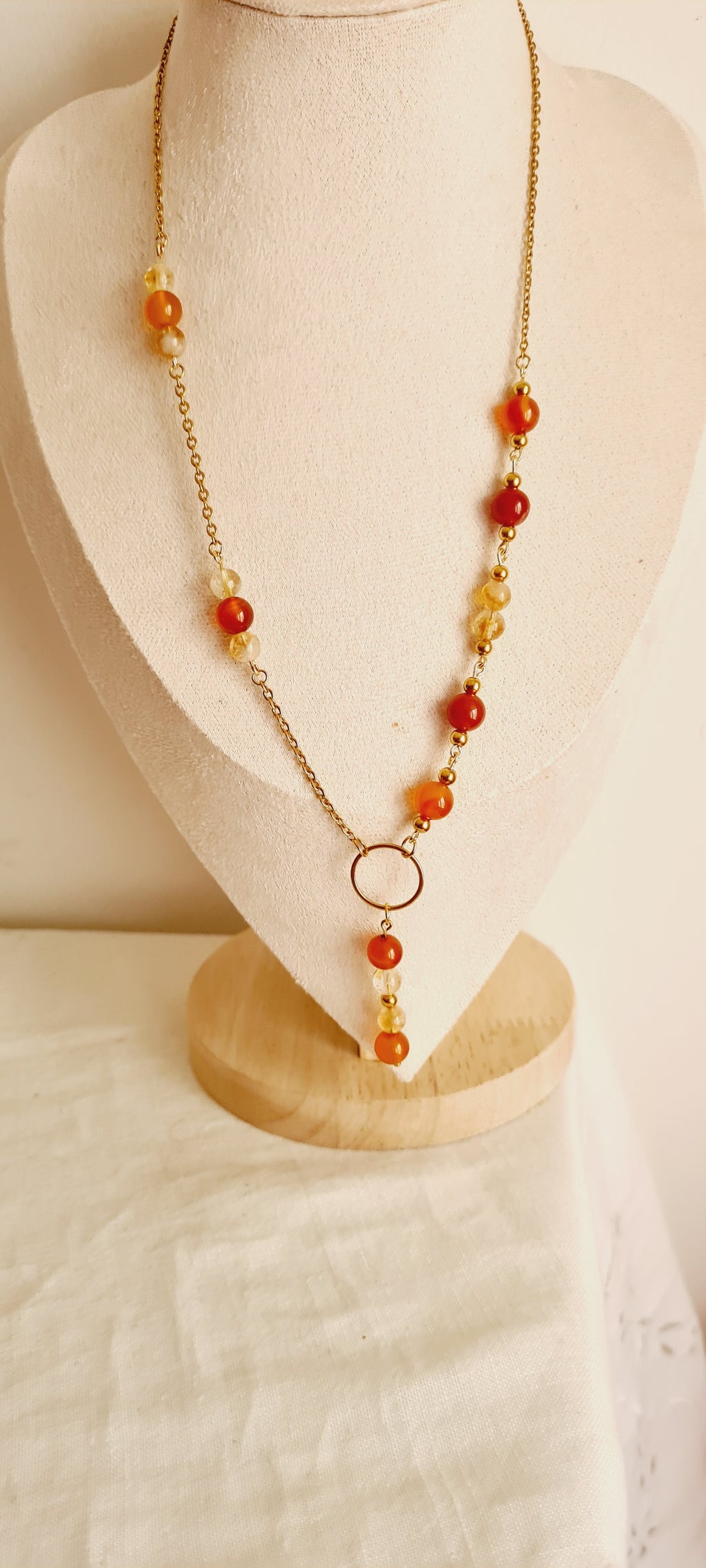 Collier Ciline porté pierre naturelle lithothérapie bijoux bohème femme France