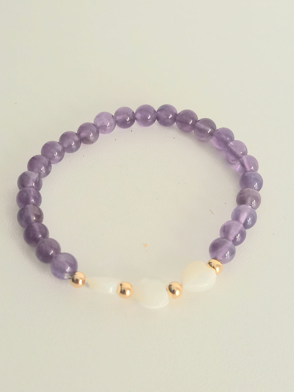 Bracelet lithothérapie améthyste - Cœurs nacre acier inoxydable 15cm