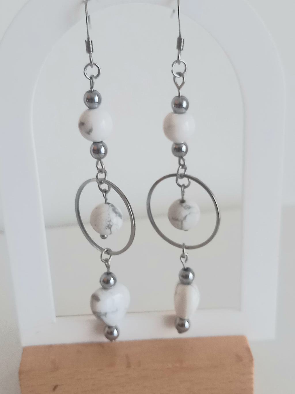 Boucles d'oreilles howlite - Perles naturelles acier inoxydable