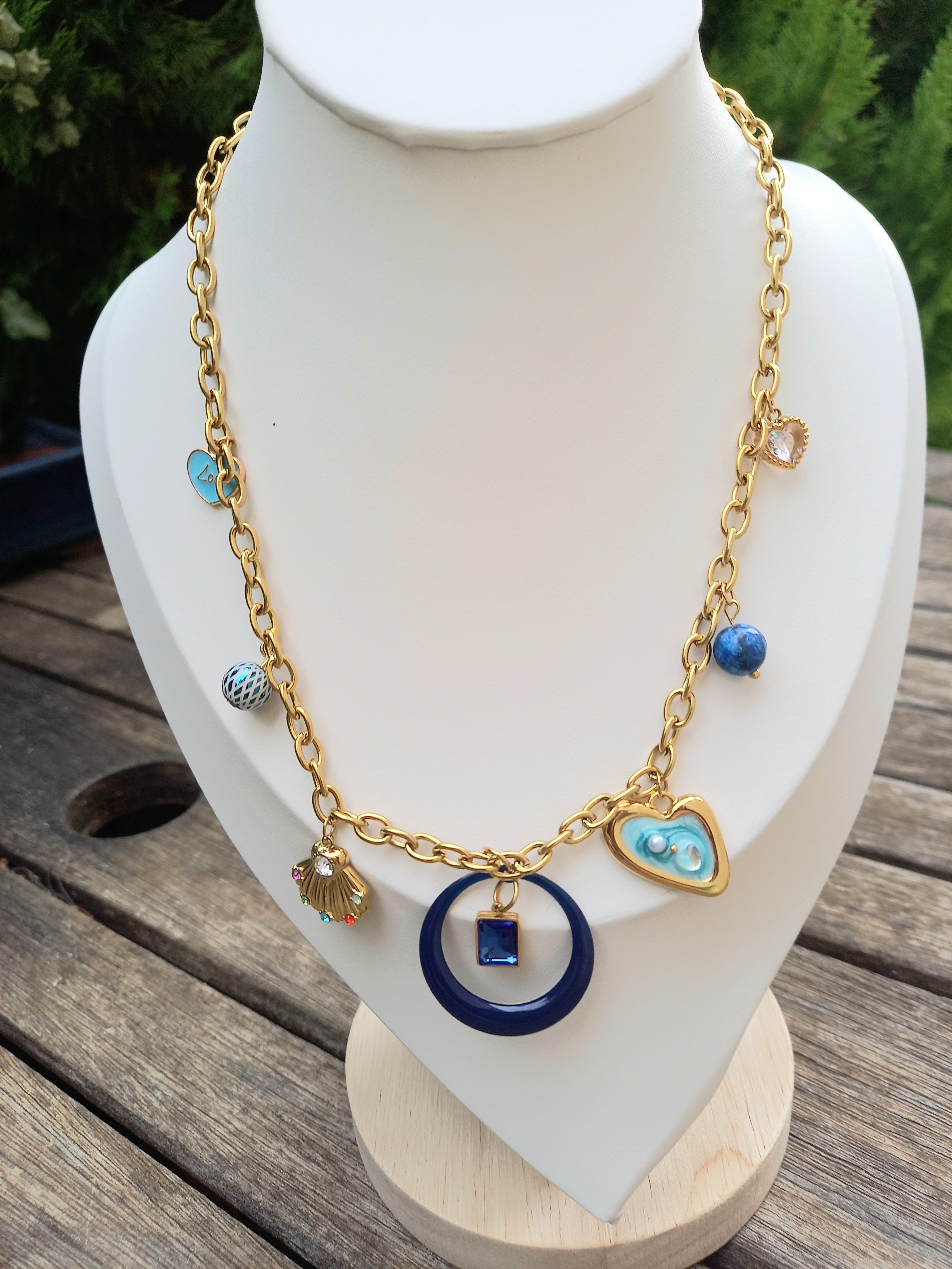 Collier tendance  bleu