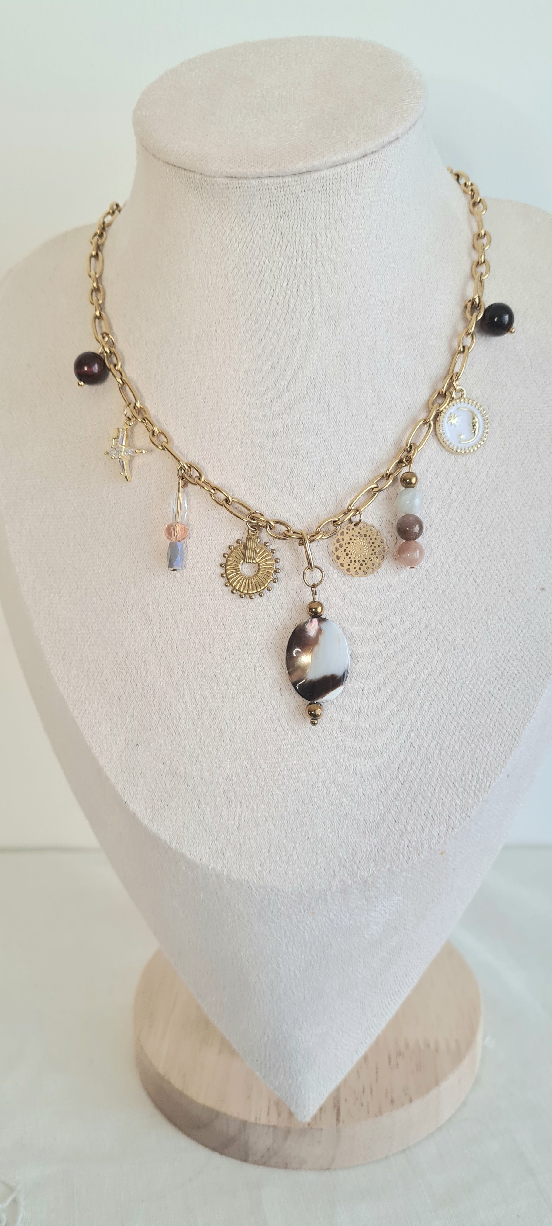 Collier en acier inoxydable, nacre , pierre naturelle Loana