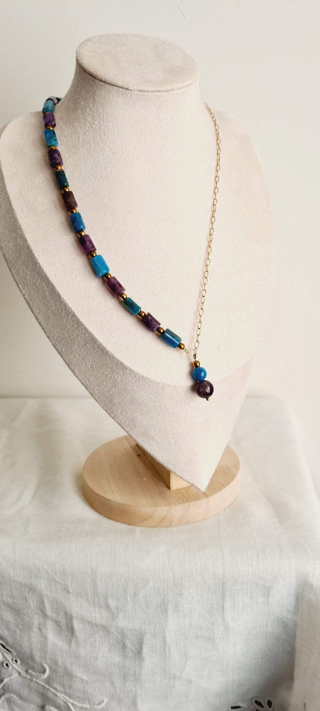 Collier lithotherapie améthyste apatite acier inoxydable lisa