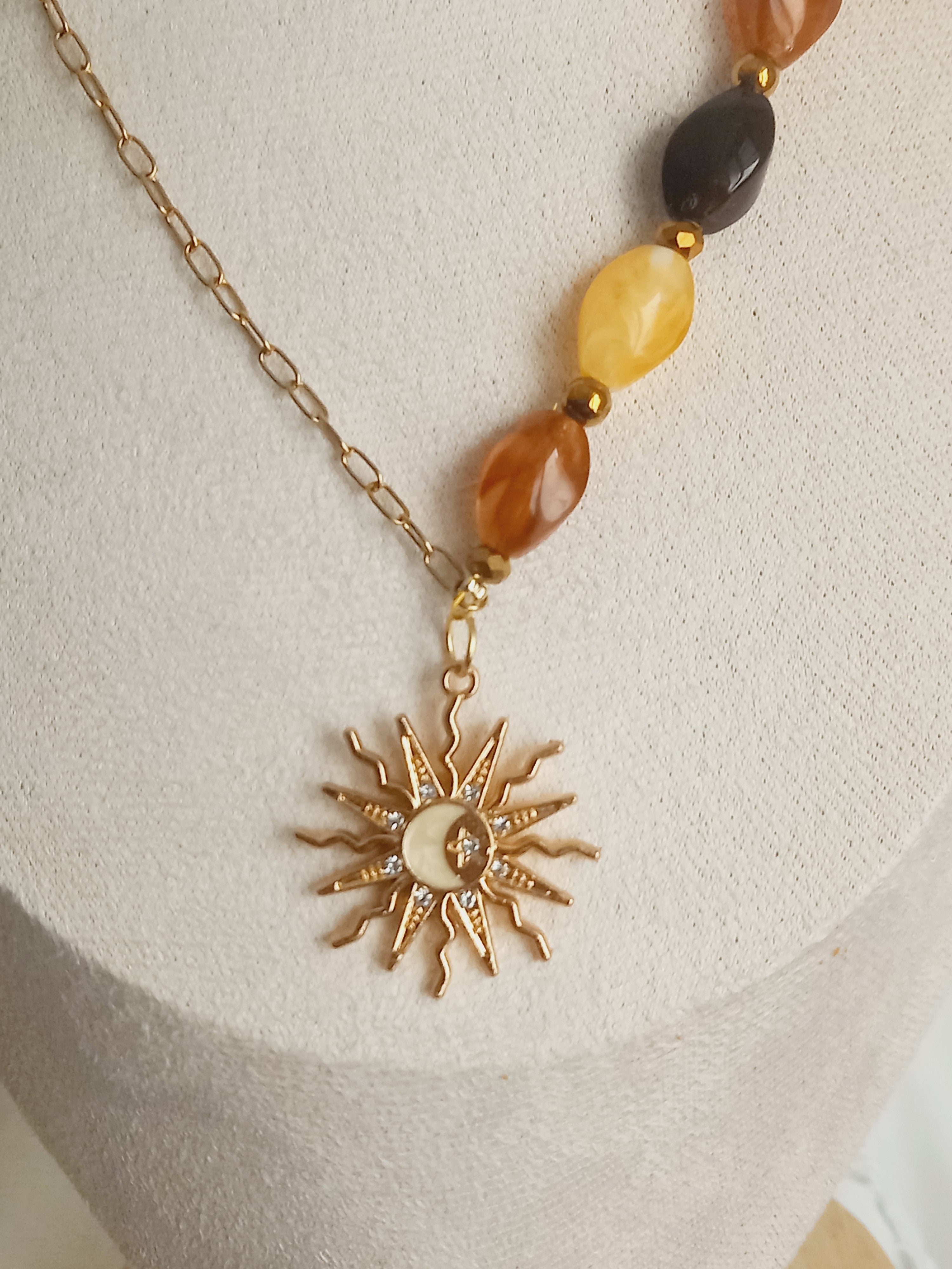 Collier acier inoxydable et tendance hanna