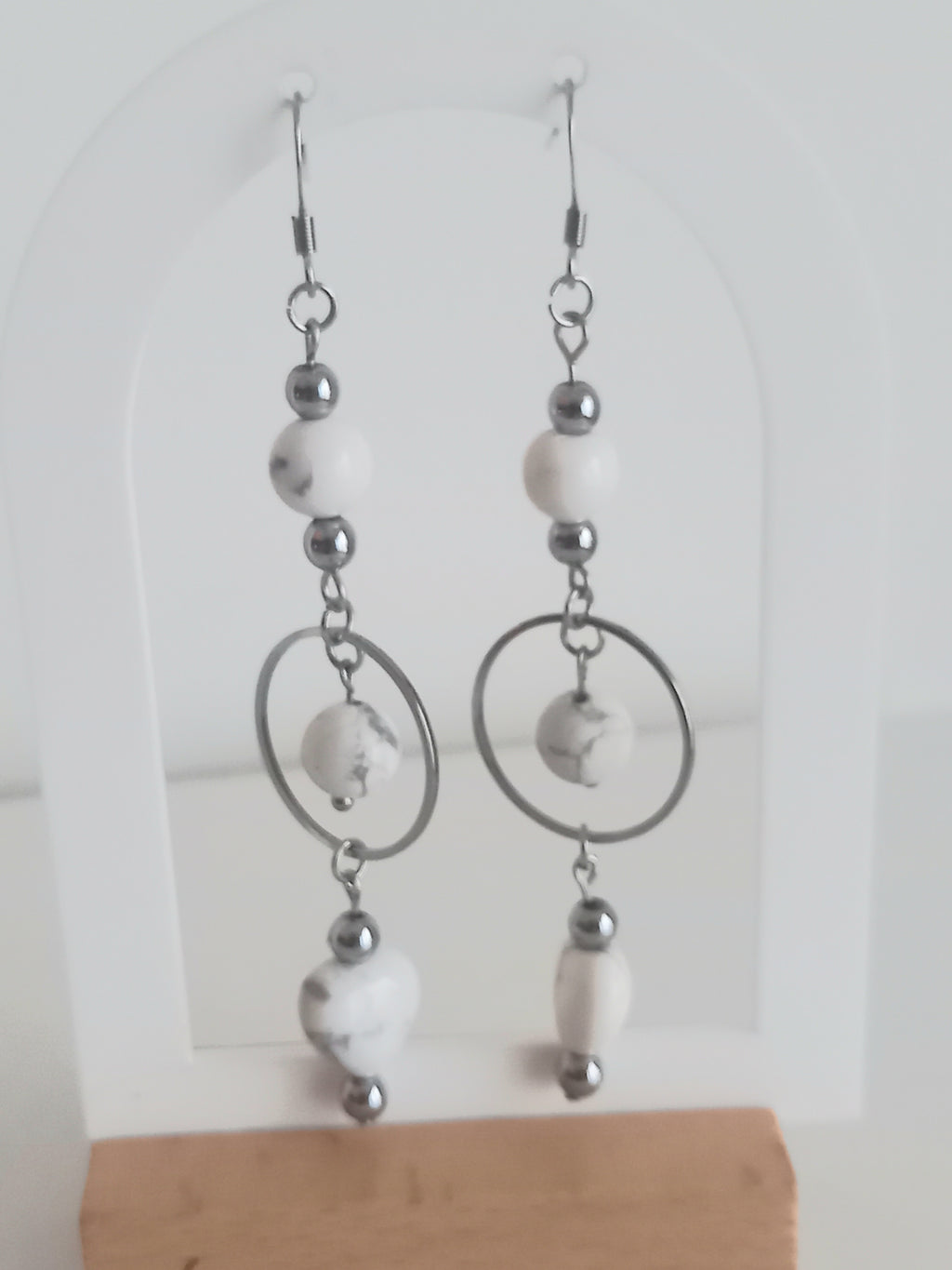 Boucles d'oreilles howlite - Perles naturelles acier inoxydable