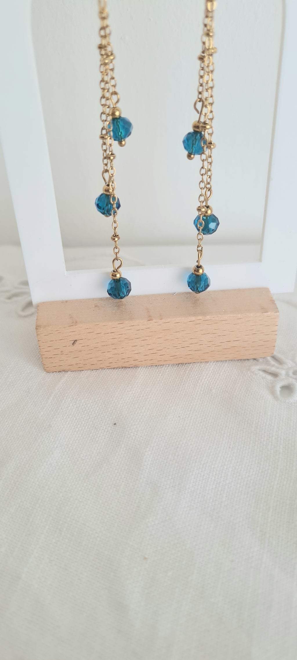 Boucles d'oreilles cristal bleu & acier doré — Élaine Bohème