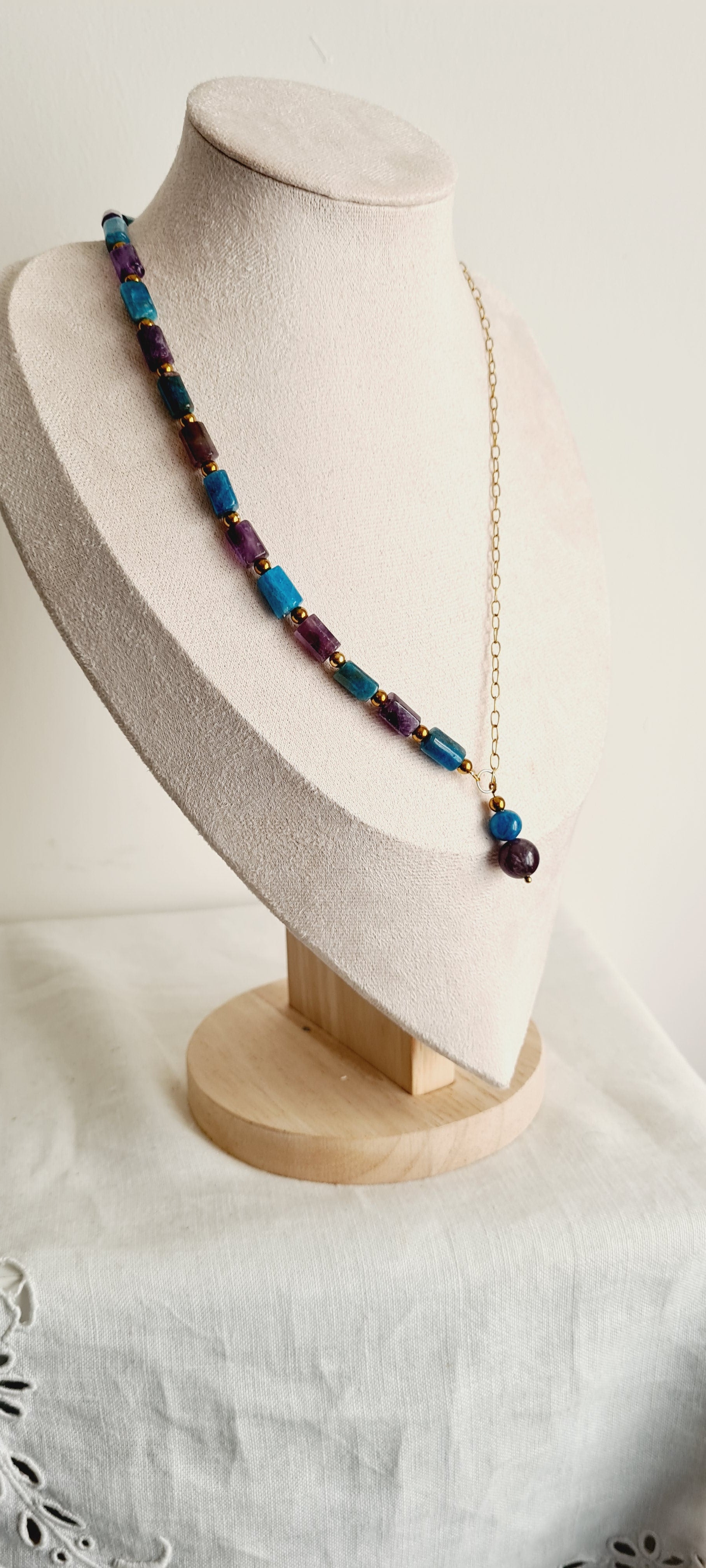 Collier lithotherapie améthyste apatite acier inoxydable lisa